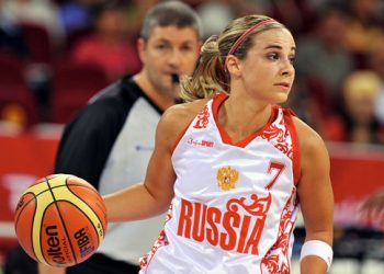Сборная России по баскетболу (ж) выиграла Латвию со счетом 71:66