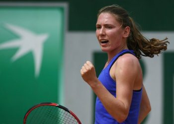 Александрова сенсационно переиграла Остапенко и вышла в 1/4 финала турнира в Сеуле