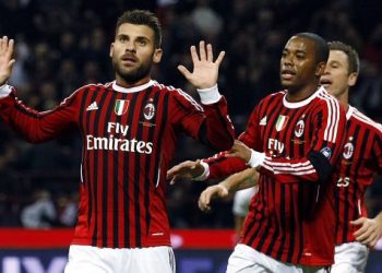 «Милан» упустил победу в матче с «Эмполи» и продолжает оставаться «на дне»