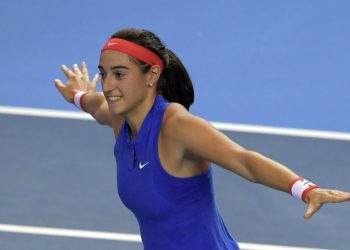 Каролин Гарсия выиграла турнир в Тяньцзине, в финале переиграв Плишкову