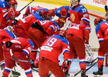 Россия обыграла Швецию на женском ЧМ по хоккею U18, у Шкалевой хет-трик