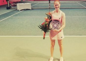 Алисон ван Эйтванк защитила трофей турнира в Будапеште, в финале победив Вондроушову