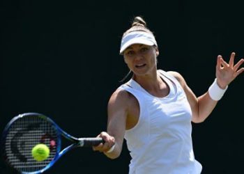 Звонарёва и Александрова выиграли турнир в Будапеште в парном разряде