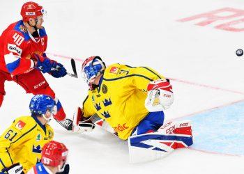 Хоккеисты России проиграли Швеции на старте Кубка Первого канала
