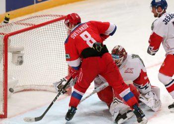 Сборная России проиграла третий матч на Шведских играх